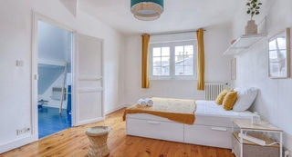  Appartement � louer 5 pi�ces 180 m�