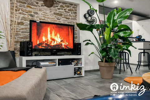   Belle b�tisse enti�rement r�nov�e Maison - 7 pi�ce(s) - 148 m�