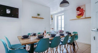  Appartement � louer 5 pi�ces 180 m�