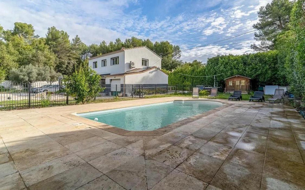 � vendre  Maison Mimet (13105)