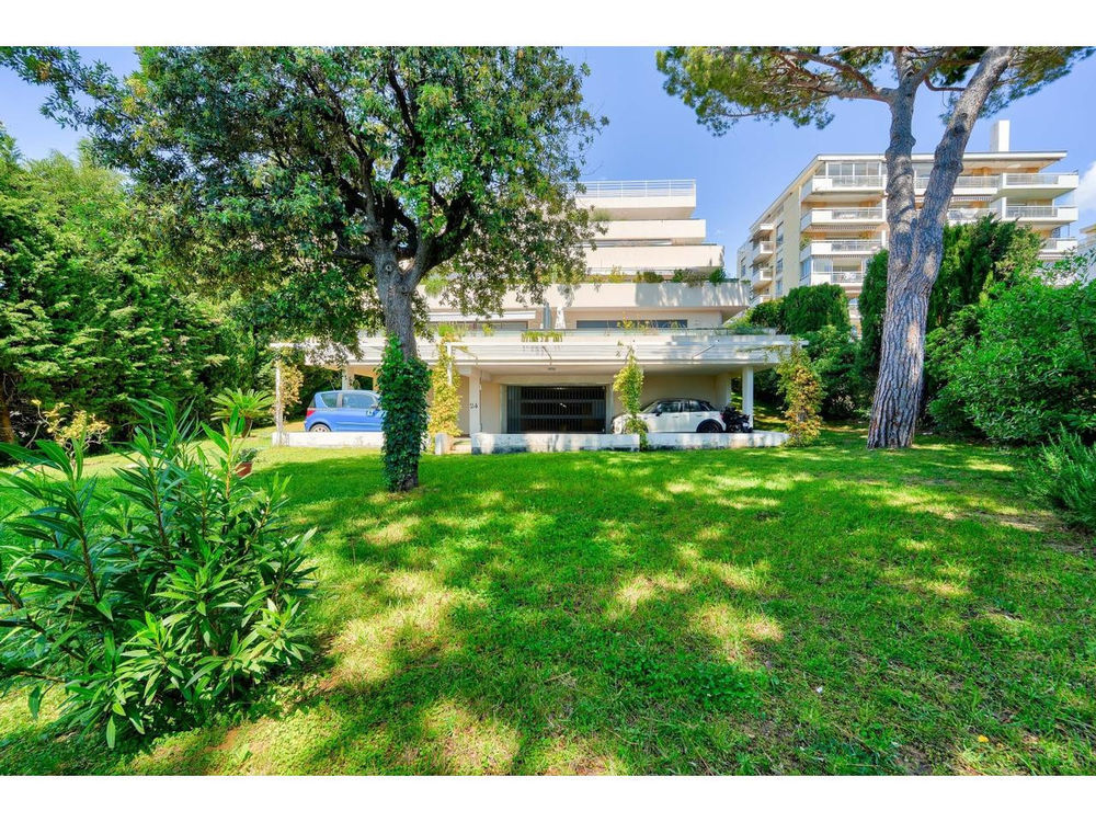 � vendre  Appartement Nice (06100)