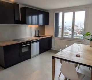  Appartement � louer 4 pi�ces 74 m�