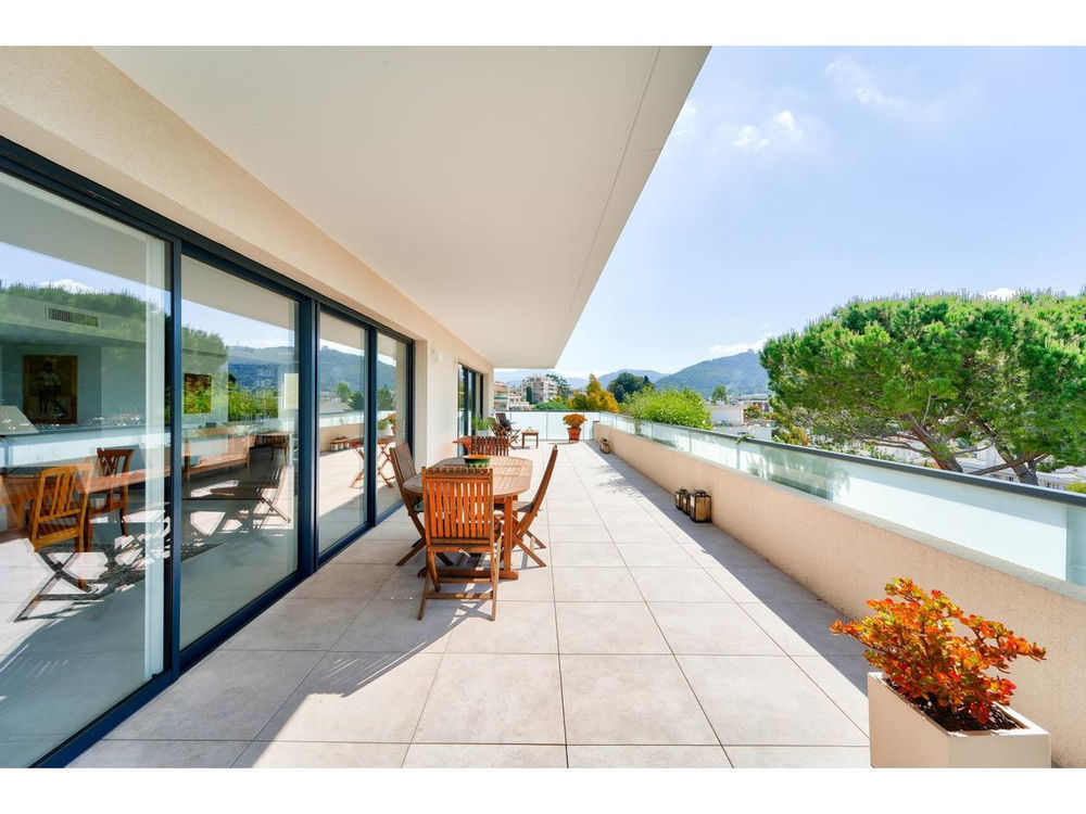 � vendre  Appartement Nice (06100)