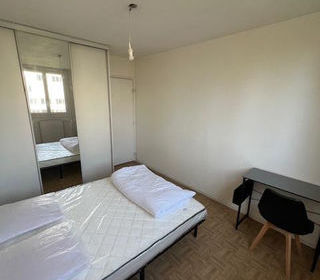  Appartement � louer 5 pi�ces 80 m�