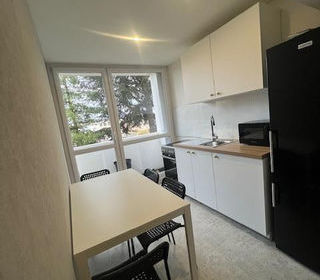  Appartement � louer 5 pi�ces 80 m�