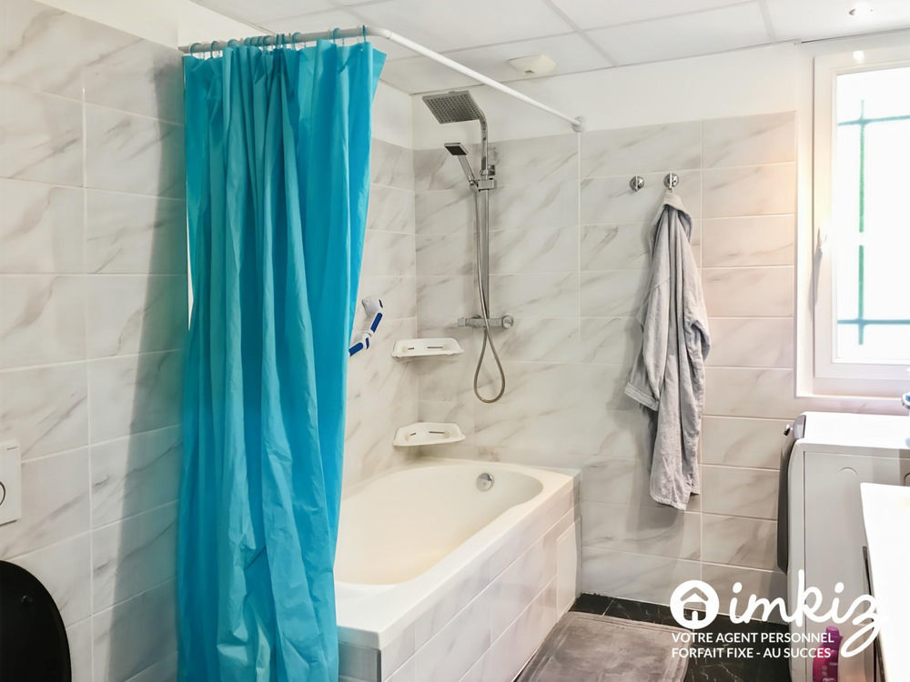 � vendre  Maison Mimet (13105)