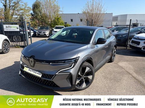 Renault M&eacute;gane E-TECH / EV60 / 220 CH / CHARGE OPTIMAL / EQUILIBRE 2022 occasion Bourgoin-Jallieu 38300