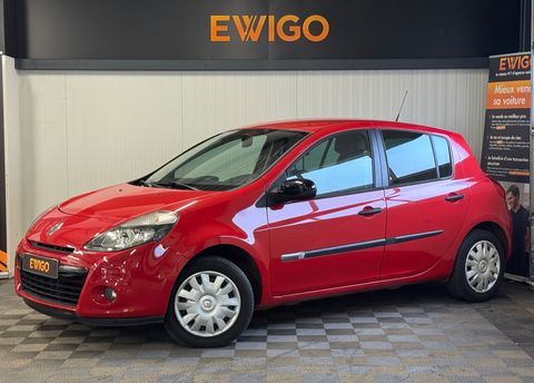 Renault Clio 1.5 DCI 75 Ch DYNAMIQUE- DISTRIBUTION OK 2012 occasion Niort 79000