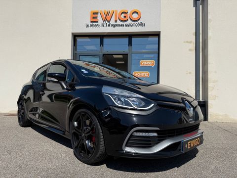 Renault Clio 1.6 RS TROPHY 220CH EDC AKRAPOVIC ENTRETIEN CONSTRUCTEUR 2018 occasion Ampuis 69420