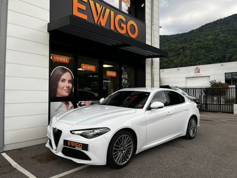 Alfa Romeo Giulia LUSSO 2.0 TB 200ch + APPLE CARPLAY + CAMERA DE RECUL 2018 occasion Le Versoud 38420