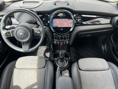 Cooper 1.5 135 CH COOPER CABRIOLET EDITION PREMIUM PLUS BVA / 1ERE 2024 occasion 40000 Mont-de-Marsan