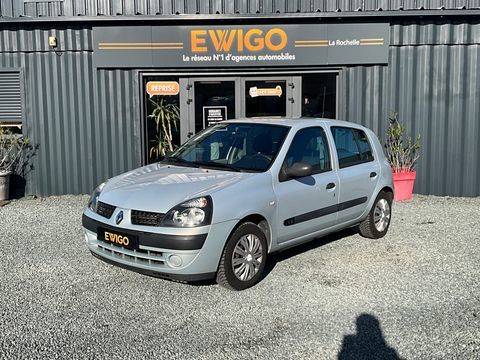 Renault Clio 1.2 60ch AUTHENTIQUE DISTRIBUTION FAITE 2003 occasion La Rochelle 17000