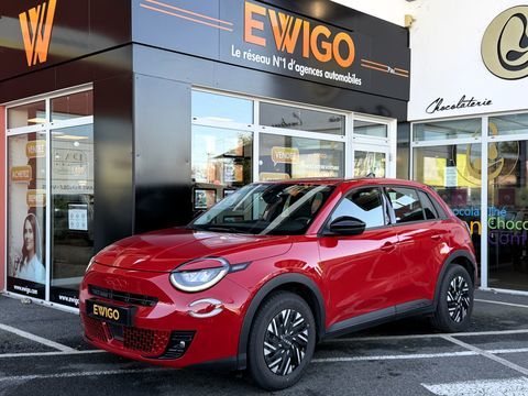 Fiat Fiat 600 ELECTRIC 156 84PPM 54KWH RED - 1&Egrave;RE MAIN 2024 occasion Idron 64320