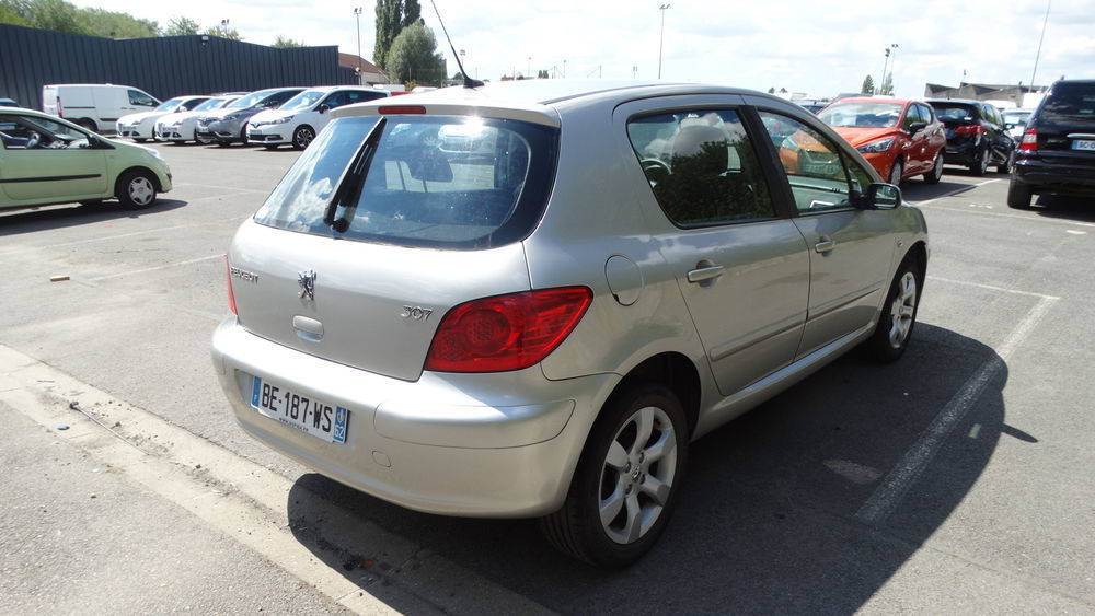 FIVE AUCTION NORD ENCHERES Peugeot 307 1.6 HDi 16v 90