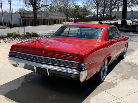 Pontiac Divers 1965 1965 occasion Lyon 69002