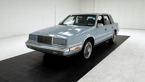 Chrysler New Yorker 1988 1988 occasion Lyon 69002