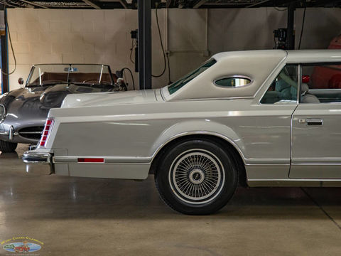 Lincoln Continental 1977 1977 occasion Lyon 69002