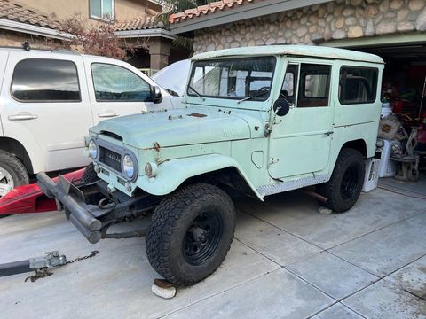Toyota Land Cruiser 1967 1967 occasion Lyon 69002