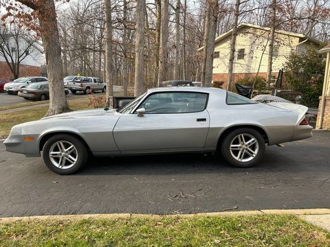 Chevrolet Camaro 1981 1981 occasion Lyon 69002