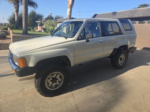 Toyota 4Runner 1986 1986 occasion Lyon 69002
