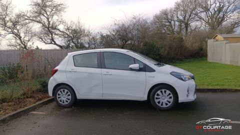 Toyota Yaris III (2) HYBRID 100H DYNAMIC 5P 2017 occasion Saint-Jean-de-Boiseau 44640