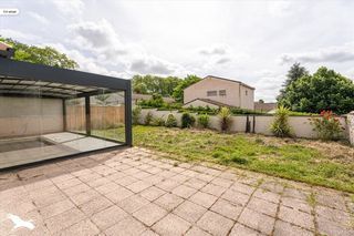  Maison  vendre 6 pices 231 m