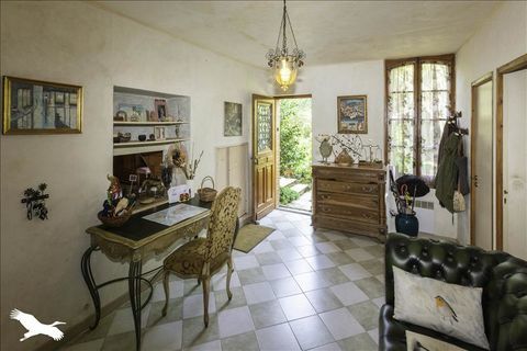   Maison de bourg de 6 pices principales Maison - 6 pice(s) - 167 m