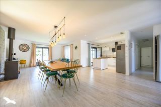  Maison  vendre 8 pices 215 m
