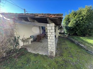  Maison  vendre 9 pices 333 m
