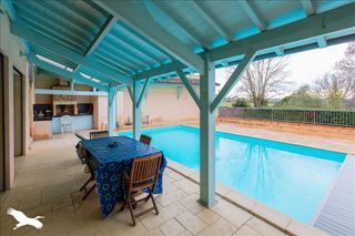  Maison  vendre 8 pices 250 m