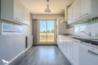  Appartement  vendre 4 pices 82 m