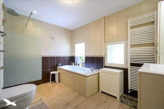  Maison  vendre 8 pices 263 m