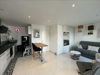  Appartement  vendre 1 pice 32 m