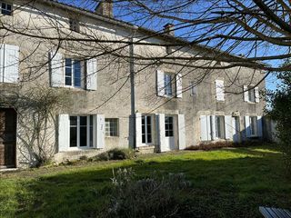 Maison  vendre 9 pices 333 m