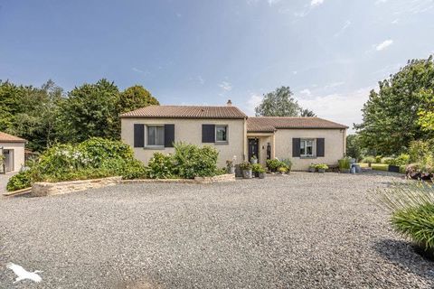   Pavillon de 4 pices principales Maison - 4 pice(s) - 135 m
