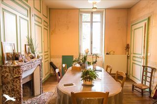  Maison  vendre 8 pices 300 m