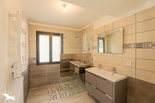  Maison  vendre 6 pices 231 m