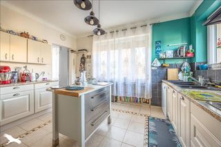  Maison  vendre 9 pices 197 m