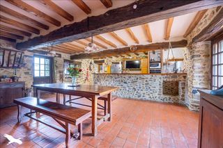  Maison  vendre 6 pices 195 m