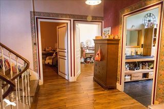  Maison  vendre 8 pices 300 m