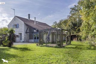  Maison  vendre 8 pices 210 m
