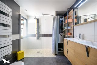  Maison  vendre 8 pices 215 m