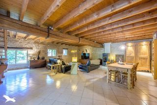  Maison  vendre 5 pices 196 m