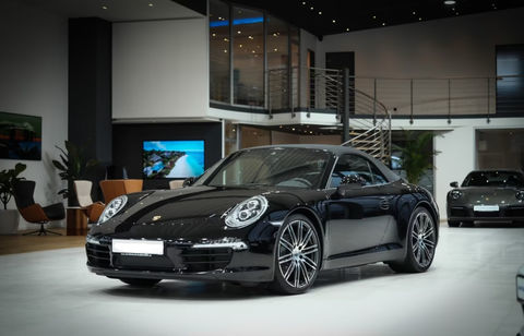 Porsche 911 Carrera 3.2 911 Carrera Cabriolet 3.4i 350 Black Edition PDK 2015 occasion Montaigu 85600