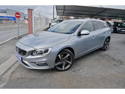 Volvo V60 Plug-in Hybrid D6 AWD 215 + 68 ch R-Design 2014 occasion Cournon-d'Auvergne 63800