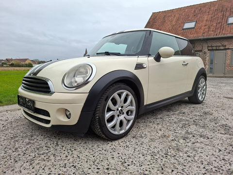 Mini Cooper 1.6 D - 90ch SEMICUIR/PDC/CLIM/JA17/GAR6M 2010 occasion Armenti&egrave;res 59280