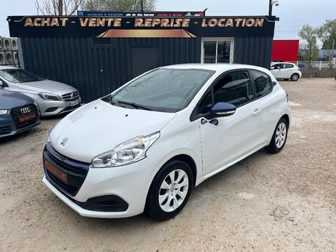 Peugeot 208 1.2 68ch BVM5 Like 2017 occasion AVIGNON 84000