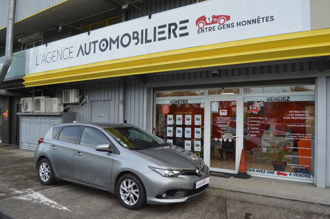 Toyota Auris 1.2T 116CH LOUNGE 2018 occasion Baie-Mahault 97122
