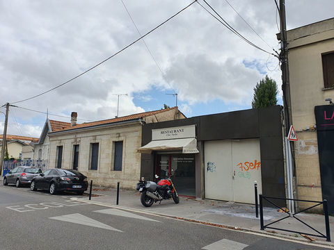Local commercial &agrave; LOUER 1000 33000 Bordeaux