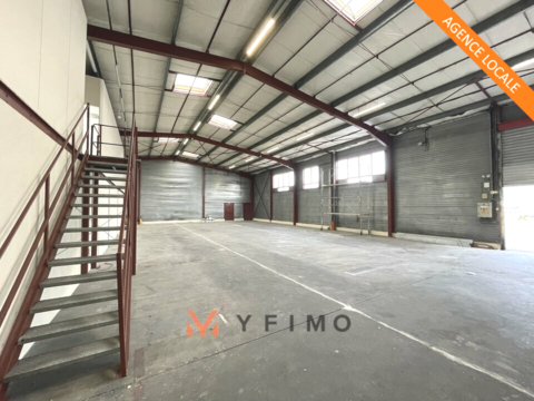 Entrep&ocirc;t de stockage &agrave; LOUER 9165 78680 Epone